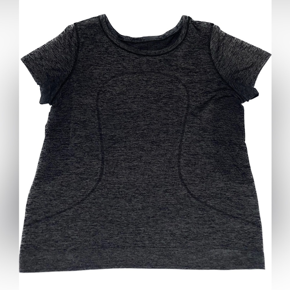 Lululemon Swiftly Tech 2.0 Tee.